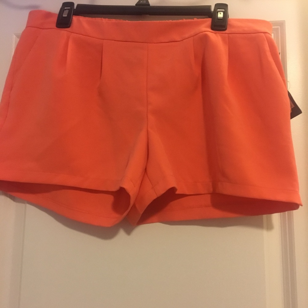 Coral dressy shorts